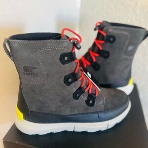 SOREL Youth Explorer Waterproof Insulated Boot, Size 7, Black/Gray/Red, NWT